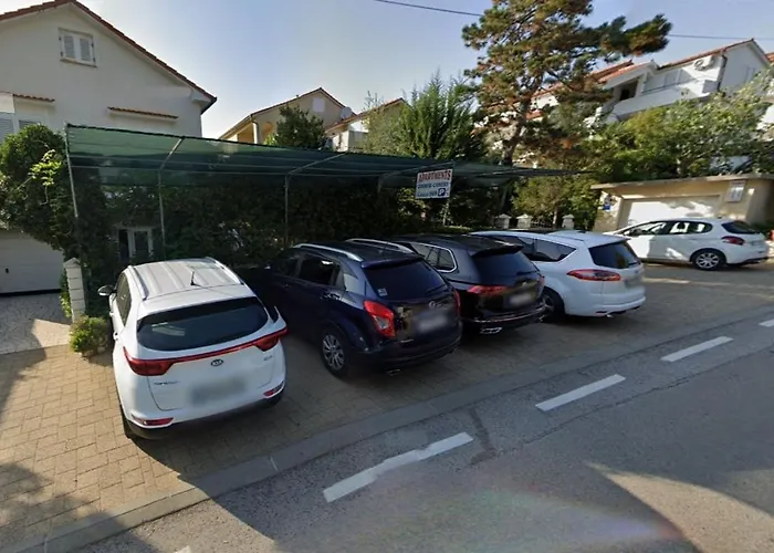 Apartmán With Parking Space - Rab - 24156 Lopar